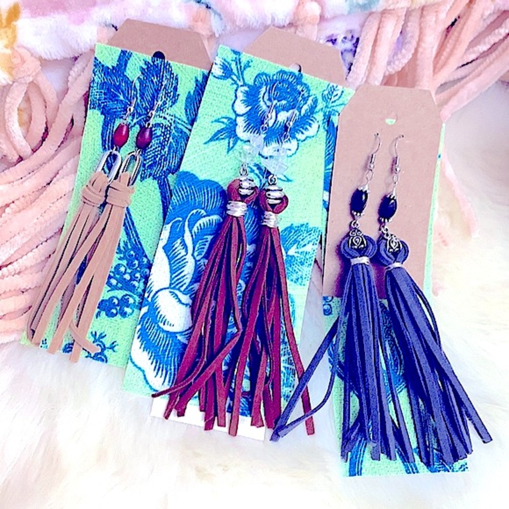 🆕»-»bOheMiAN MoDeRn LeAtHeR fRiNGe EaRrInGS« HaNdCrAfTeD »ClAsSiC bOhO sTyLe«